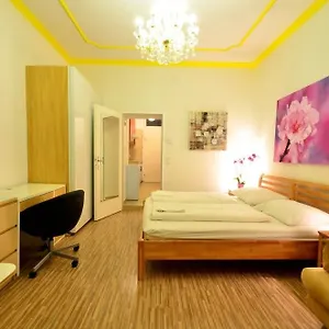 Ajo Messe Aparthotel